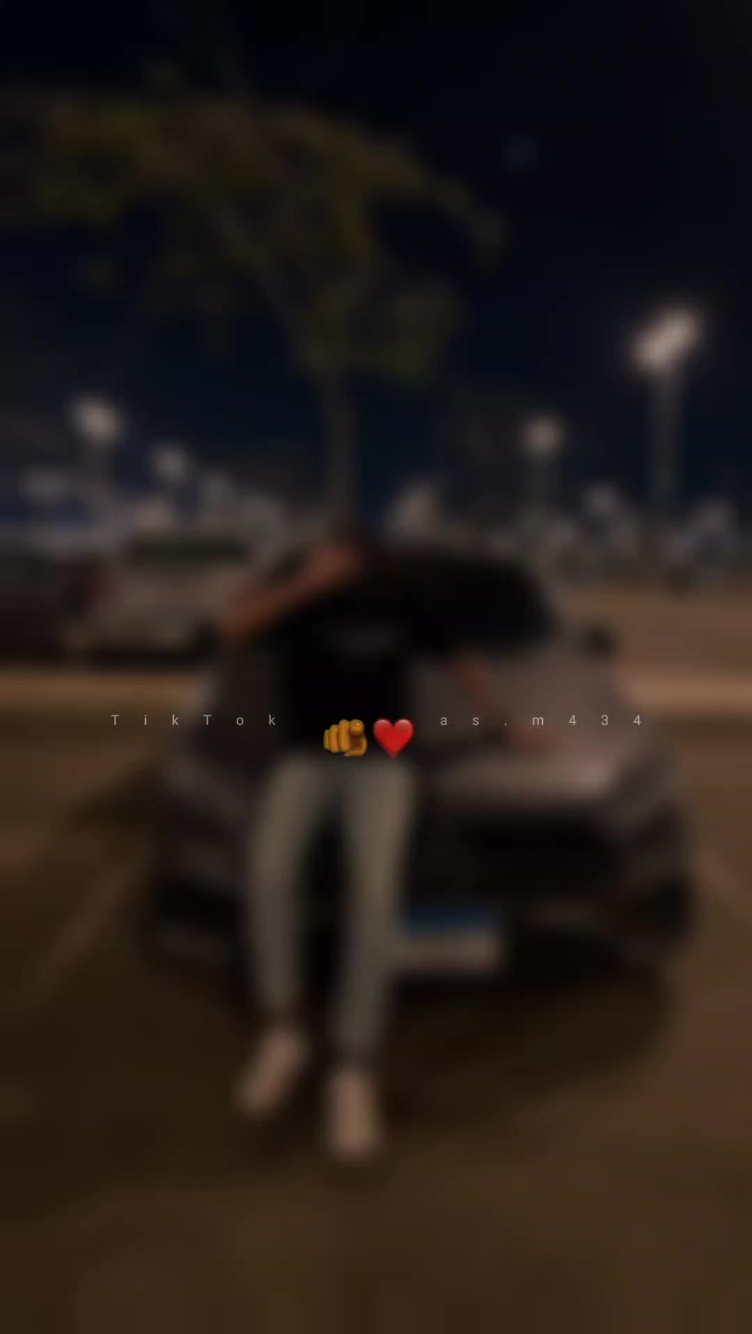 شاب 